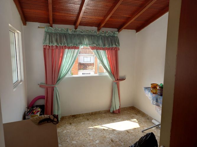 Casa de 4 alcobas en venta en El Bosque, Floridablanca, 122 m² · foto 11 de 19