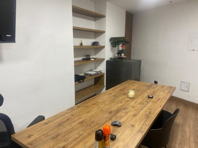 Oficina en arriendo en El Poblado, Medellín, 53 m² · foto 3 de 10