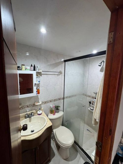 Apartamento de 3 alcobas en venta en Vía Las Palmas, Medellín, 60 m² · foto 2 de 21