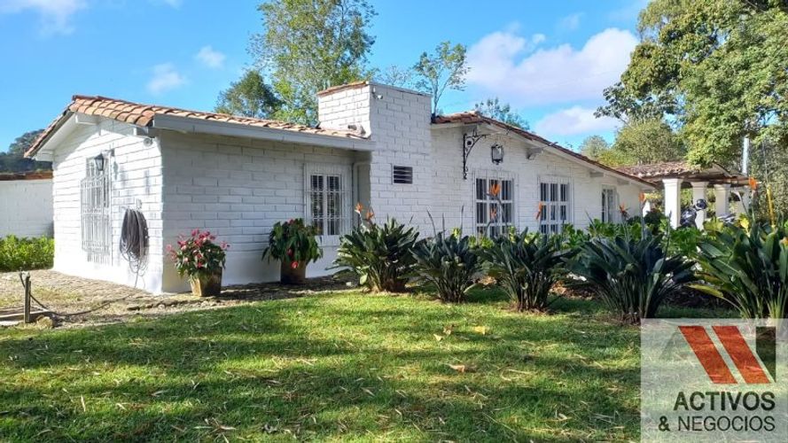 Casa de 5 alcobas en arriendo en El Capiro, Rionegro · foto 4 de 24