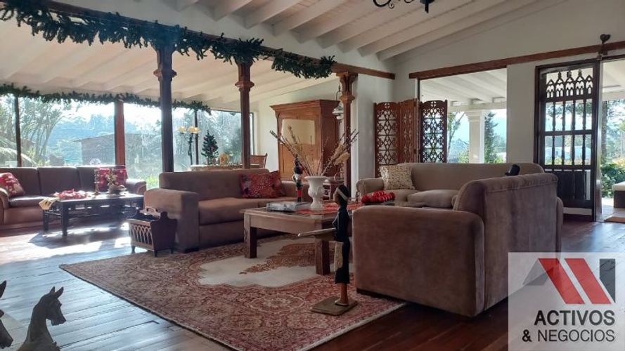 Casa de 5 alcobas en arriendo en El Capiro, Rionegro · foto 12 de 24
