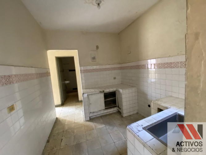 Edificio en venta en Los Angeles, Medellín, 524 m² · foto 12 de 22