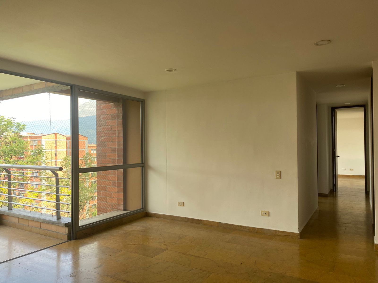 Apartamento en arriendo en Las Vegas, Envigado · foto 3 de 18