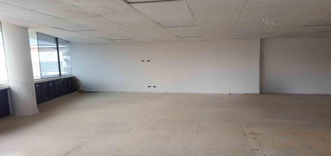 Bodega en arriendo en El Poblado, Medellín, 1300 m² · foto 11 de 17