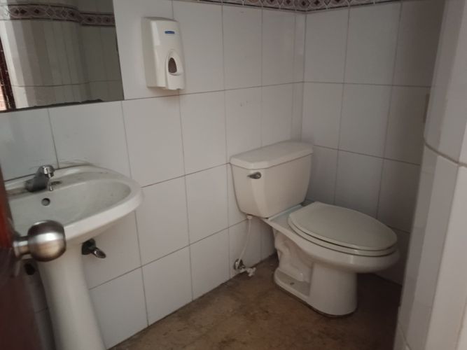 Bodega en arriendo en El Poblado, Medellín, 1300 m² · foto 15 de 17