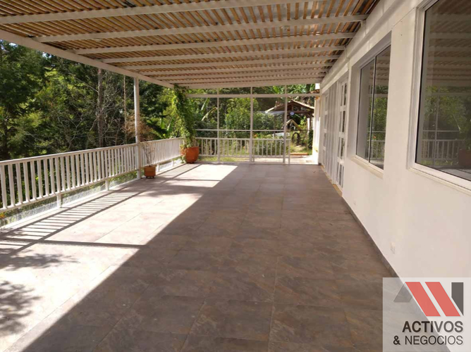Casa de 4 alcobas en venta en El Convento, Marinilla · foto 6 de 8