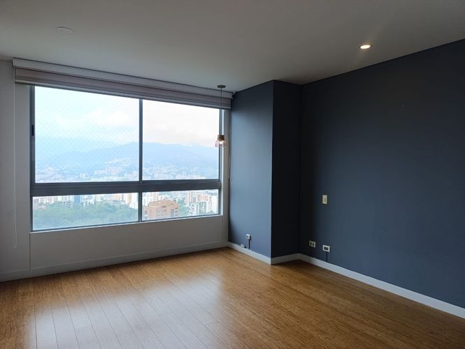 Apartamento de 3 alcobas en arriendo en El Poblado, Medellín, 179 m² · foto 6 de 18
