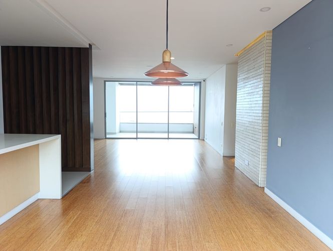 Apartamento de 3 alcobas en arriendo en El Poblado, Medellín, 179 m² · foto 7 de 18