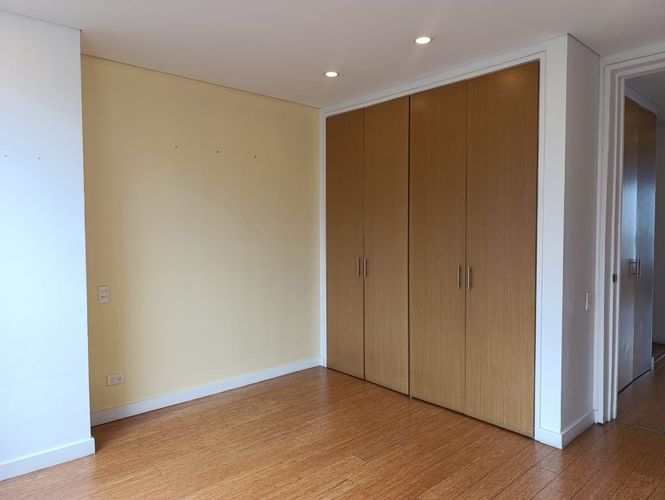 Apartamento de 3 alcobas en arriendo en El Poblado, Medellín, 179 m² · foto 14 de 18