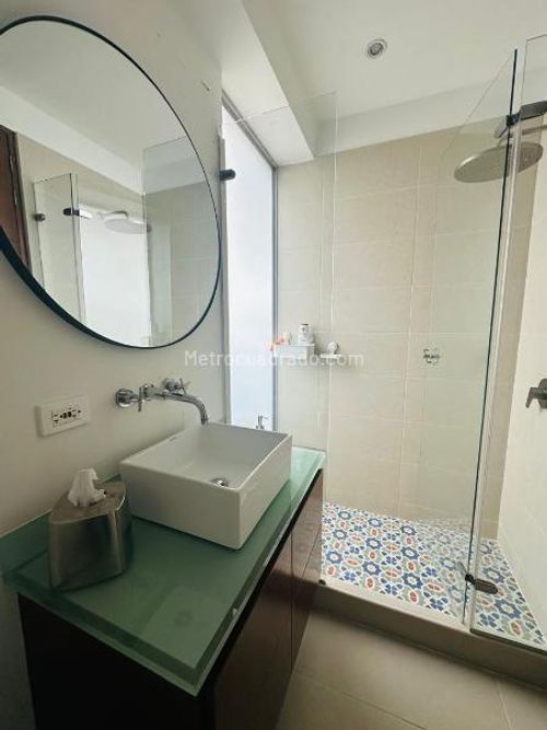 Apartamento de 2 alcobas en venta en Los Rosales, Bogotá, 123 m² · foto 13 de 13