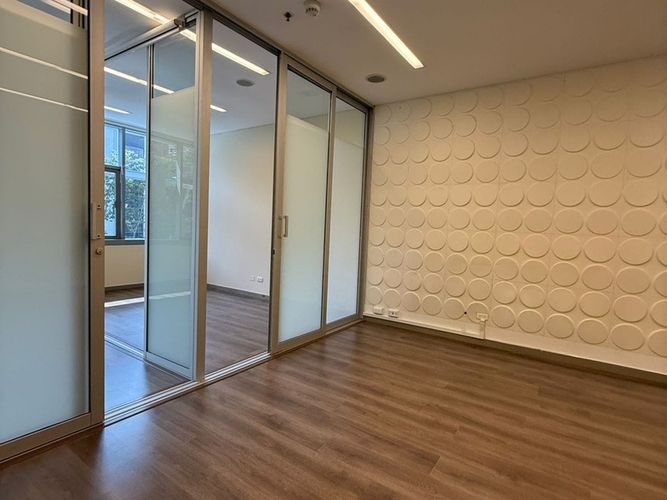 Oficina en arriendo en Milla De Oro, Medellín, 50 m² · foto 2 de 6