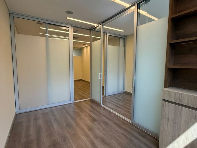 Oficina en arriendo en Milla De Oro, Medellín, 50 m² · foto 3 de 6