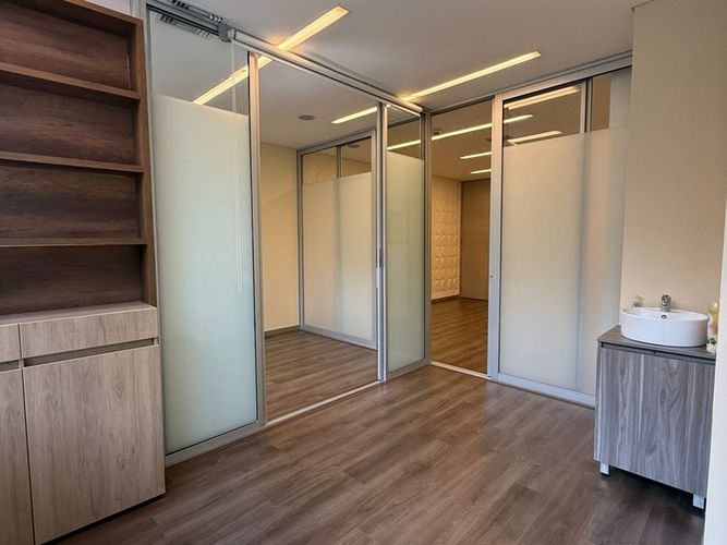 Oficina en arriendo en Milla De Oro, Medellín, 50 m² · foto 5 de 6
