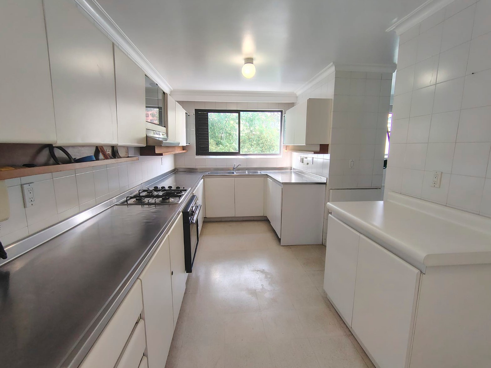 Apartamento en arriendo en El Poblado, Medellín · foto 6 de 19