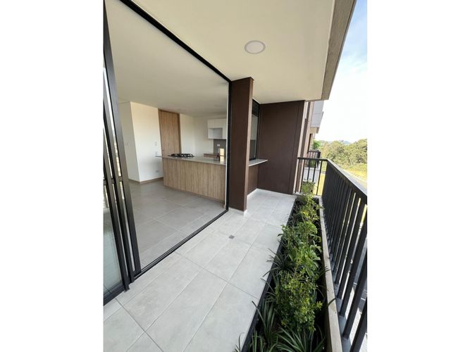 Apartamento de 2 alcobas en venta en Rionegro, 65 m² · foto 3 de 14