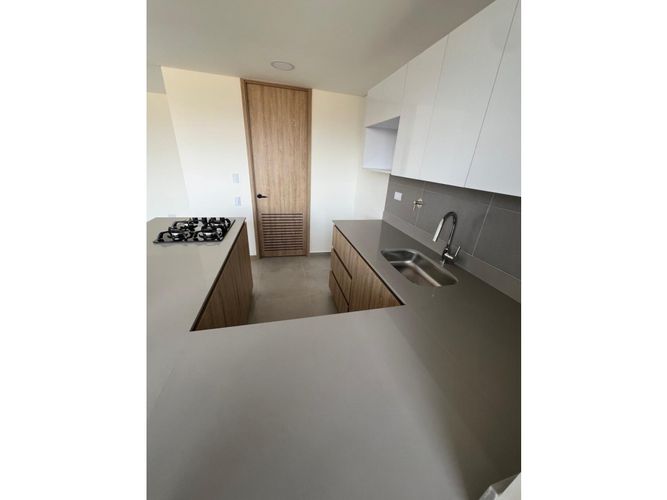 Apartamento de 2 alcobas en venta en Rionegro, 65 m² · foto 6 de 14