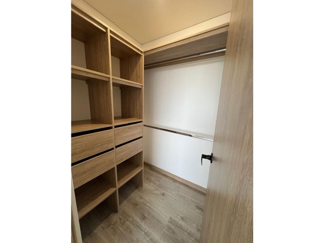 Apartamento de 2 alcobas en venta en Rionegro, 65 m² · foto 9 de 14