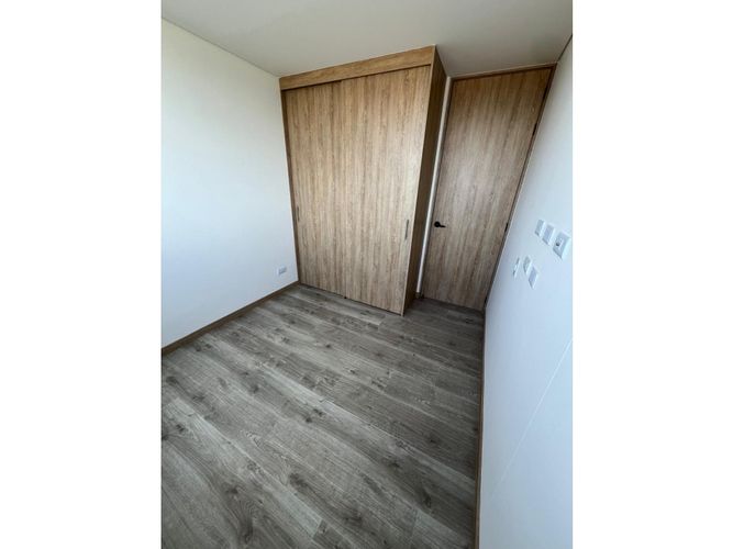 Apartamento de 2 alcobas en venta en Rionegro, 65 m² · foto 10 de 14