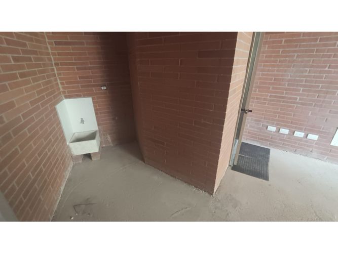 Local en venta en Laureles, Medellín, 35 m² · foto 4 de 6