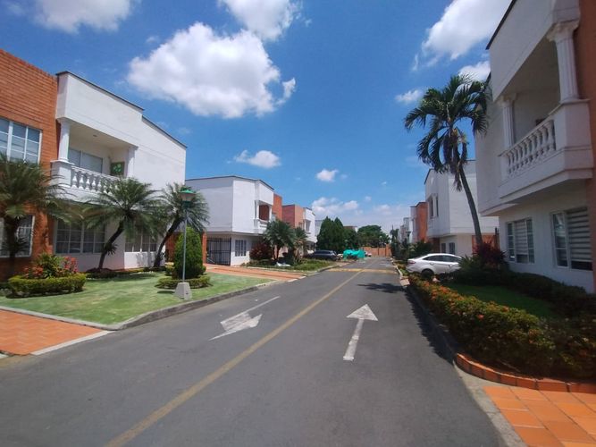 Casa de 4 alcobas en venta en Cañasgordas, Cali, 365 m² · foto 4 de 24