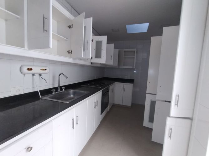 Casa de 4 alcobas en venta en Cañasgordas, Cali, 365 m² · foto 5 de 24