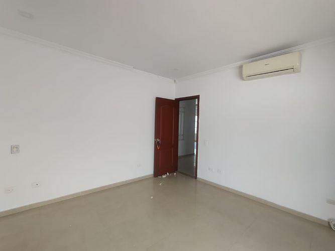 Casa de 4 alcobas en venta en Cañasgordas, Cali, 365 m² · foto 19 de 24