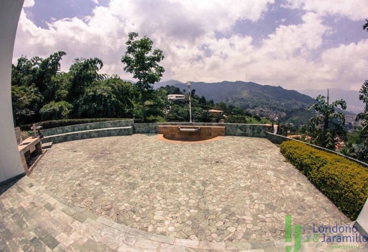 Casa de 4 alcobas en venta en Loma Del Escobero, Envigado · foto 6 de 20
