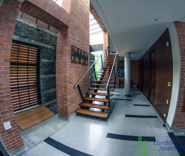 Casa de 4 alcobas en venta en Loma Del Escobero, Envigado · foto 13 de 20