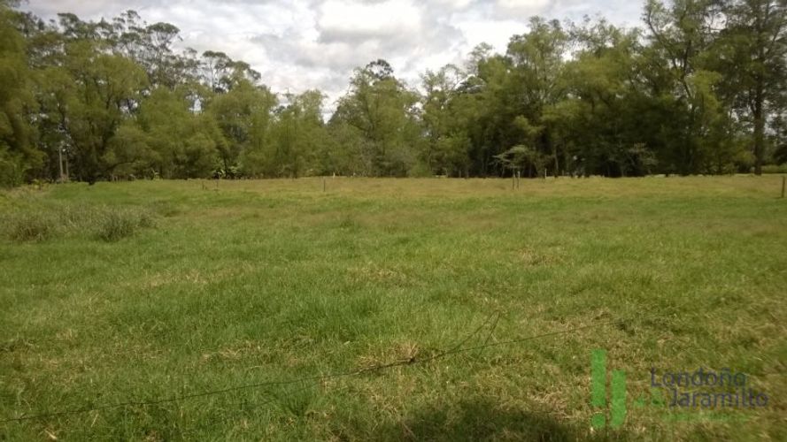 Lote en venta en Llano Grande, Rionegro, 27105 m² · foto 2 de 20