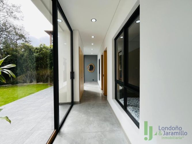 Casa de 3 alcobas en venta en Loma Del Escobero, Envigado, 807 m² · foto 6 de 20