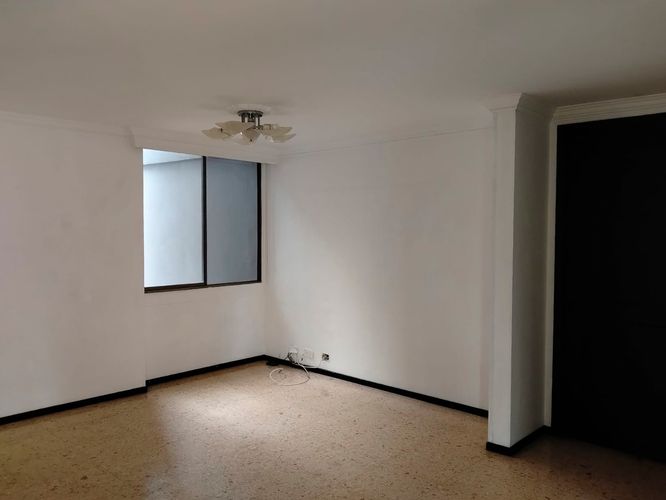 Apartamento de 3 alcobas en venta en El Poblado, Medellín, 112 m² · foto 12 de 18