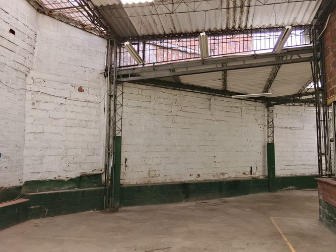 Bodega en arriendo en Belén San Bernardo, Medellín, 350 m² · foto 14 de 20