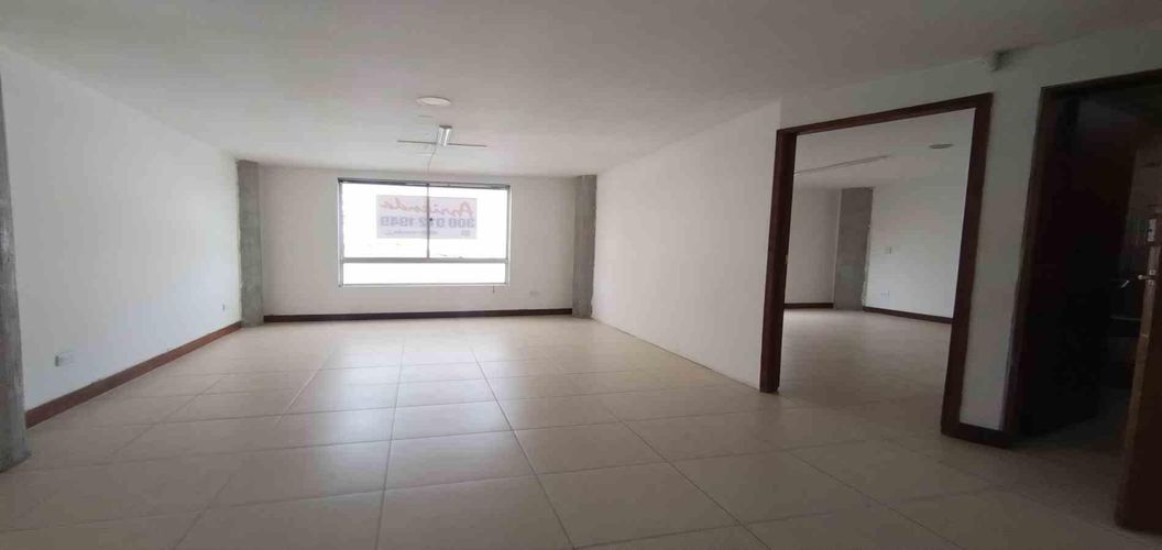 Oficina en arriendo en Avenida Santander, Manizales, 35 m² · foto 2 de 22