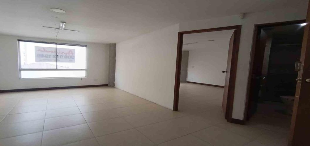 Oficina en arriendo en Avenida Santander, Manizales, 35 m² · foto 3 de 22