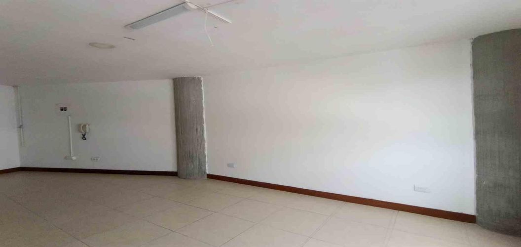Oficina en arriendo en Avenida Santander, Manizales, 35 m² · foto 5 de 22