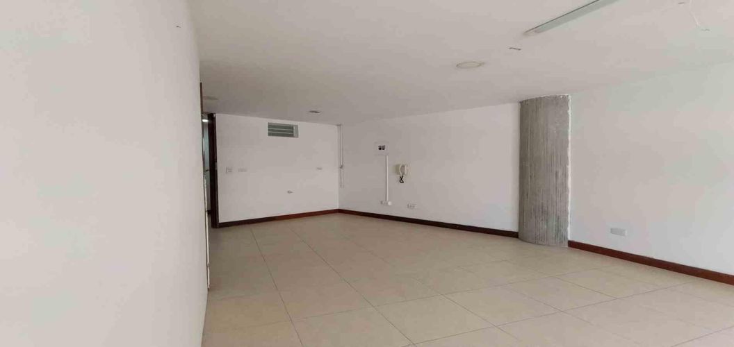 Oficina en arriendo en Avenida Santander, Manizales, 35 m² · foto 6 de 22