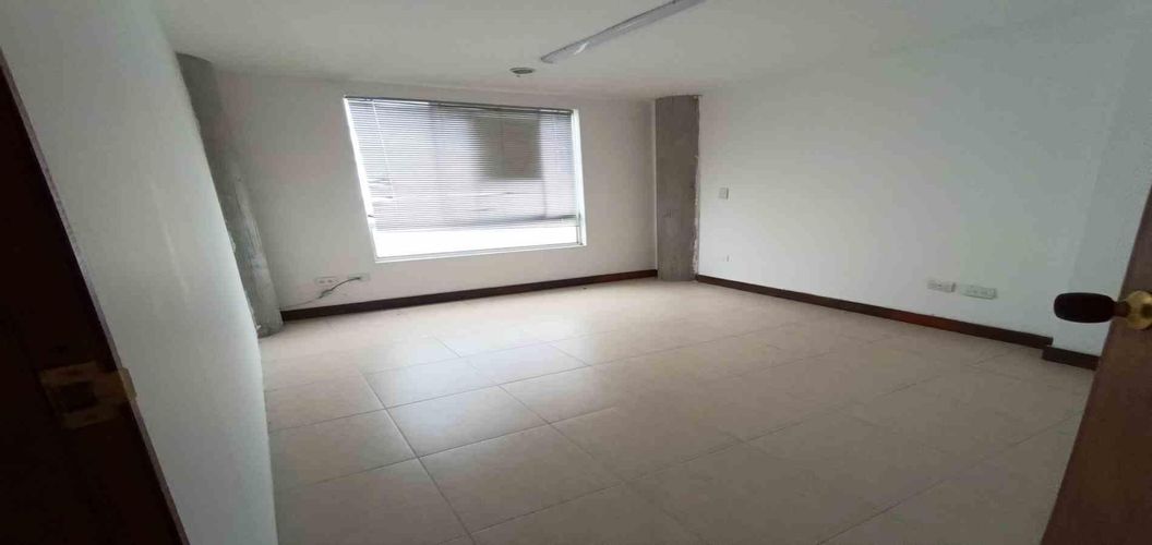 Oficina en arriendo en Avenida Santander, Manizales, 35 m² · foto 10 de 22