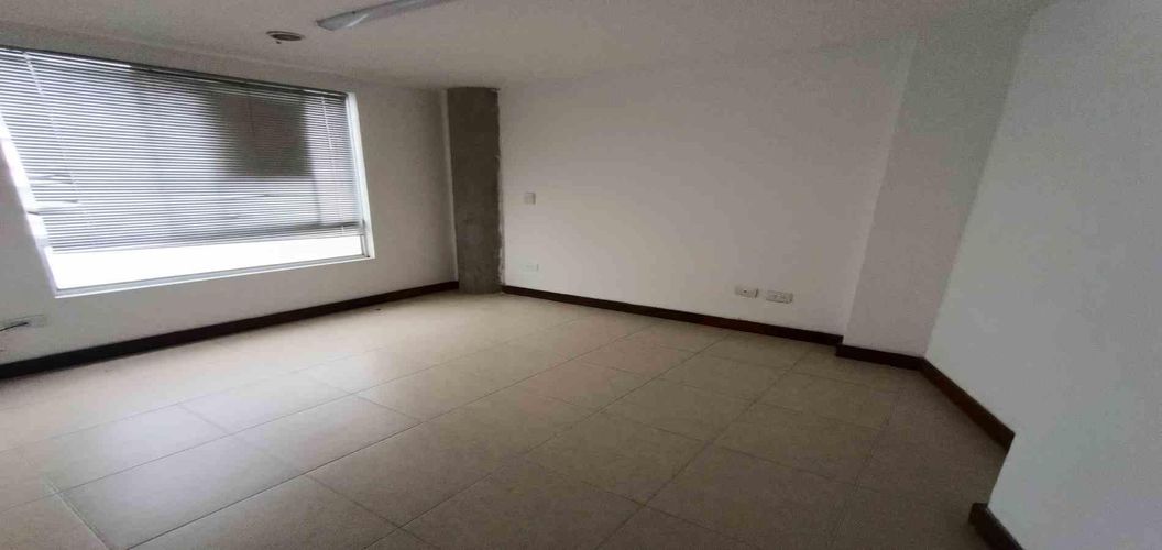 Oficina en arriendo en Avenida Santander, Manizales, 35 m² · foto 12 de 22