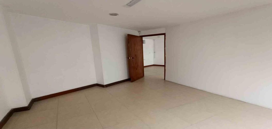 Oficina en arriendo en Avenida Santander, Manizales, 35 m² · foto 17 de 22