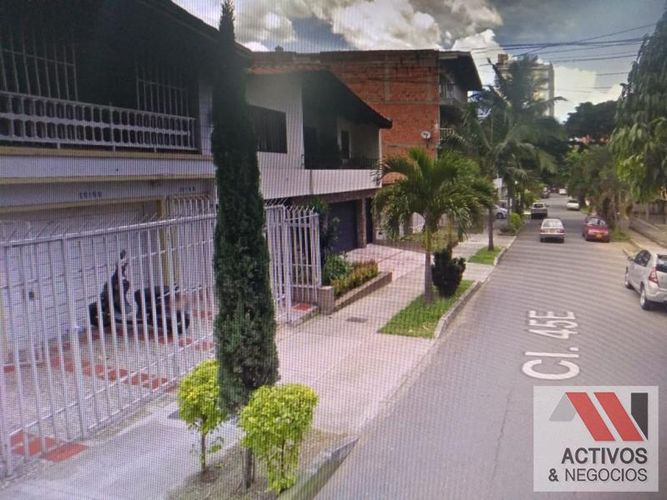 Casa de 8 alcobas en venta en Laureles, Medellín, 403 m² · foto 4 de 4