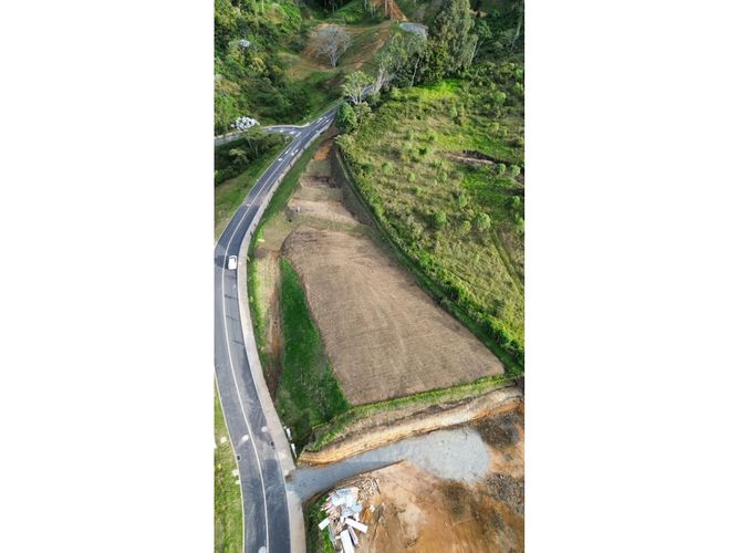 Lote en venta en San Miguel, La Ceja, 3183 m² · foto 5 de 5