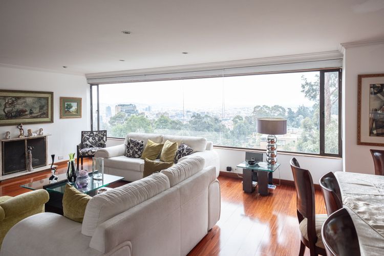 Apartamento de 3 alcobas en venta en El Refugio I, Bogotá, 150 m² · foto 7 de 22