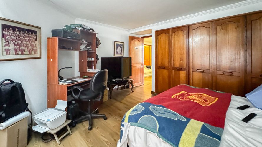 Apartamento de 3 alcobas en venta en El Refugio I, Bogotá, 150 m² · foto 10 de 22
