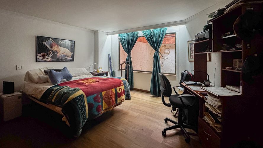 Apartamento de 3 alcobas en venta en El Refugio I, Bogotá, 150 m² · foto 11 de 22