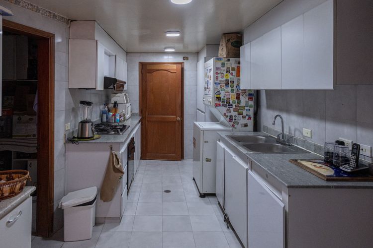 Apartamento de 3 alcobas en venta en El Refugio I, Bogotá, 150 m² · foto 17 de 22