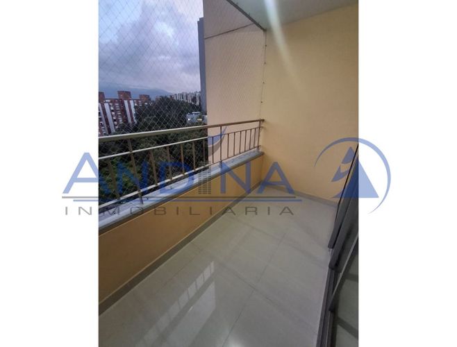 Apartamento de 4 alcobas en venta en Belén, Medellín, 120 m² · foto 3 de 17