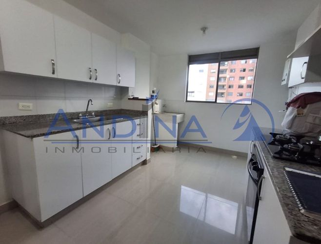 Apartamento de 4 alcobas en venta en Belén, Medellín, 120 m² · foto 6 de 17