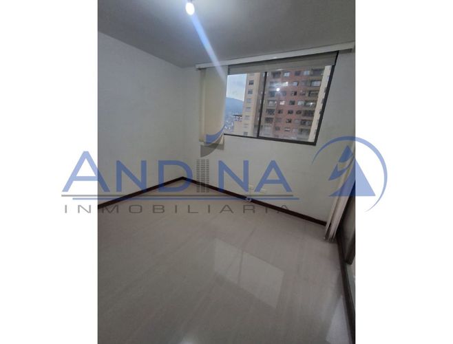 Apartamento de 4 alcobas en venta en Belén, Medellín, 120 m² · foto 8 de 17