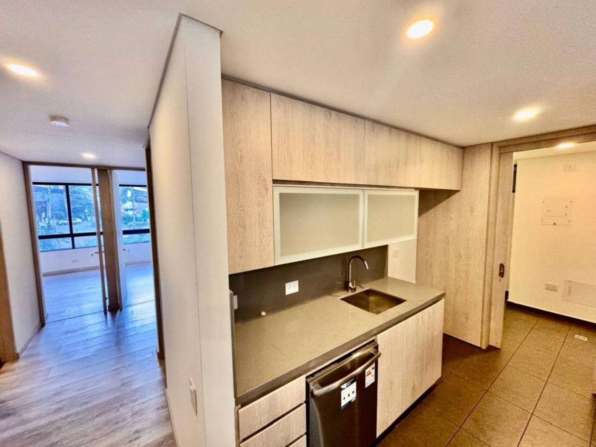 Apartamento en arriendo en Altos Del Poblado, Medellín · foto 11 de 19