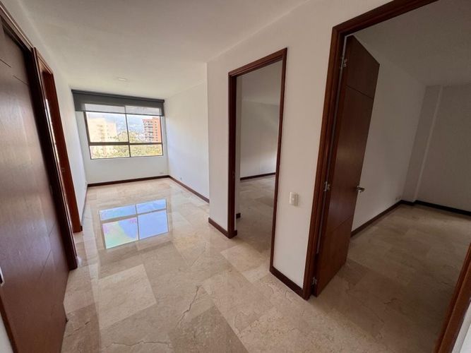 Apartamento de 3 alcobas en arriendo en Los Balsos, Medellín, 144 m² · foto 9 de 16